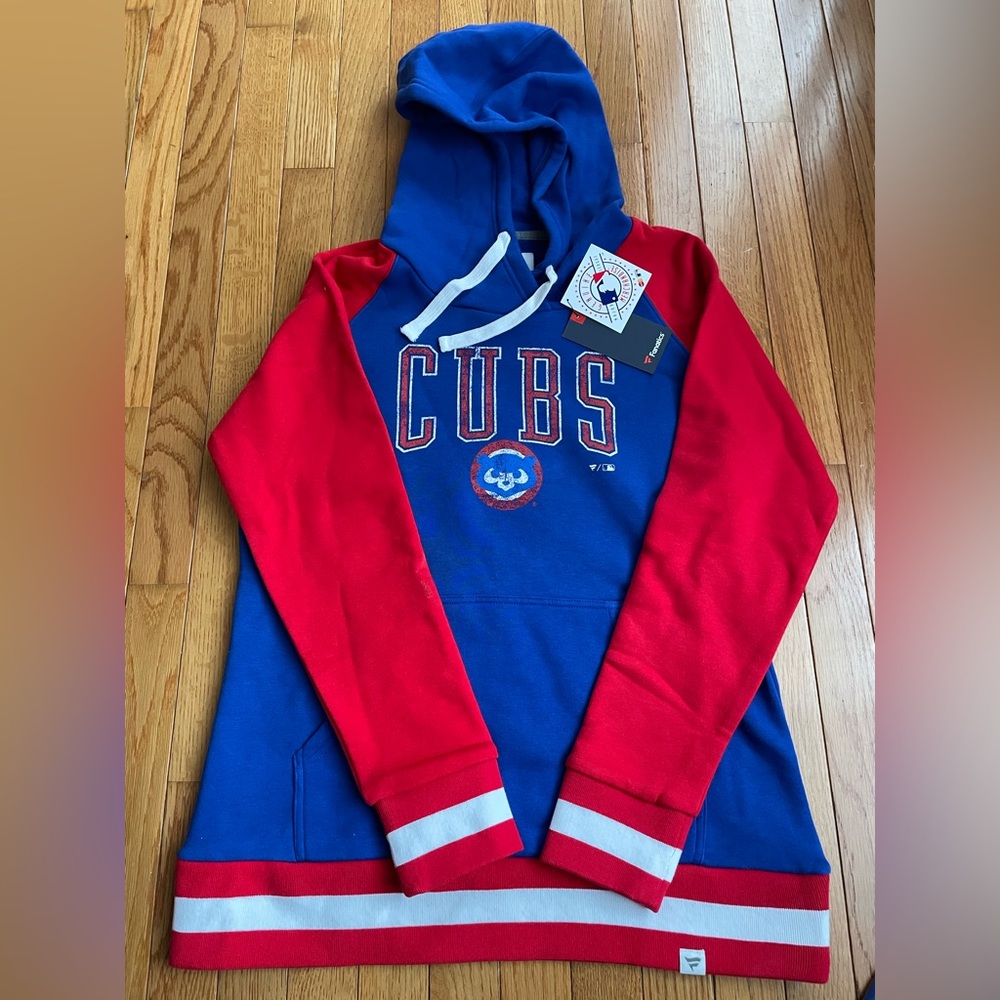 NWT Women’s Large Cubs Baseball Hoodie